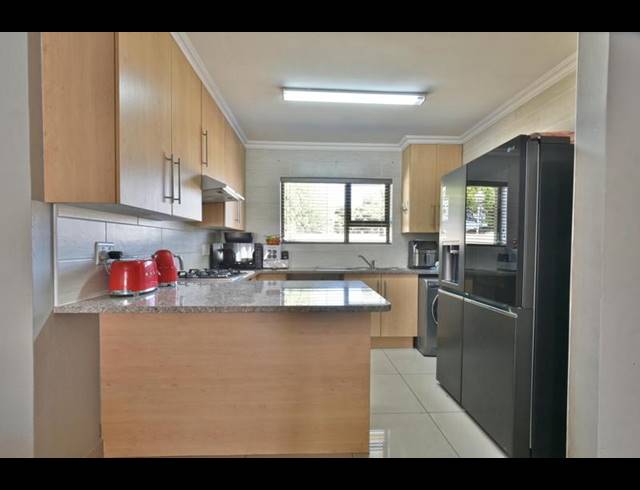 3 BEDROOM HOUSE FOR SALE IN SONNEVELD